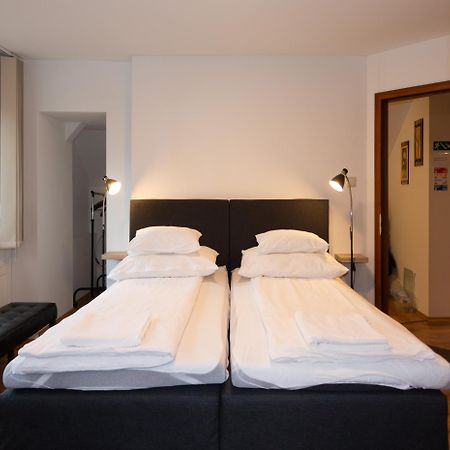 Poroszlay Apartman Debreczyn Zewnętrze zdjęcie