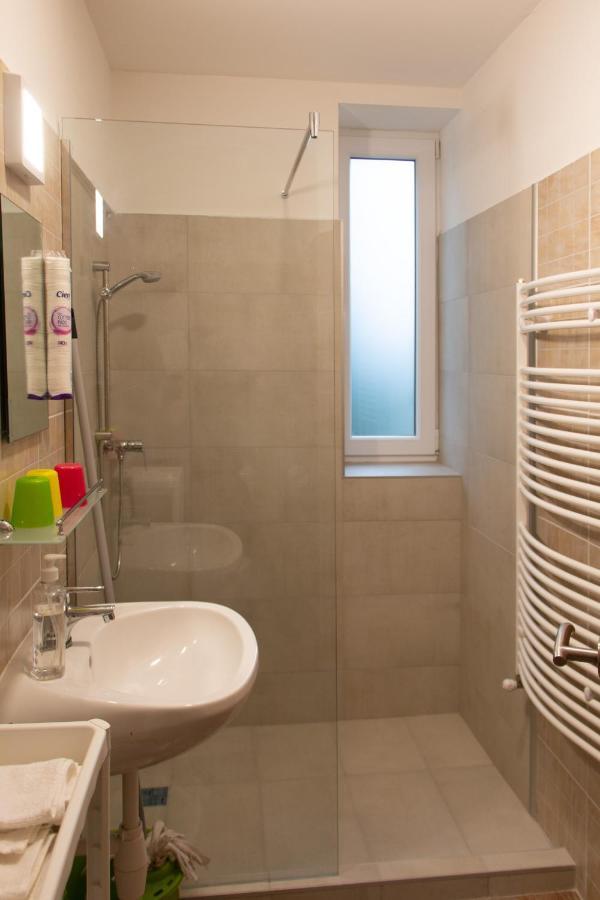 Poroszlay Apartman Debreczyn Zewnętrze zdjęcie